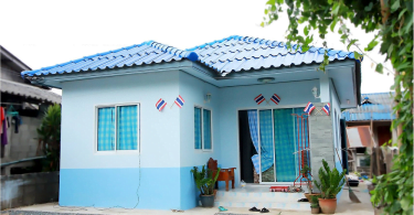 Many people are looking for a beautiful, nice and comfortable home that's within their budget. But staying within the budget does not mean that you have to lower your standard. Today, we are showing you 50 photos of a small but beautiful house that you can afford. Let's take a look.