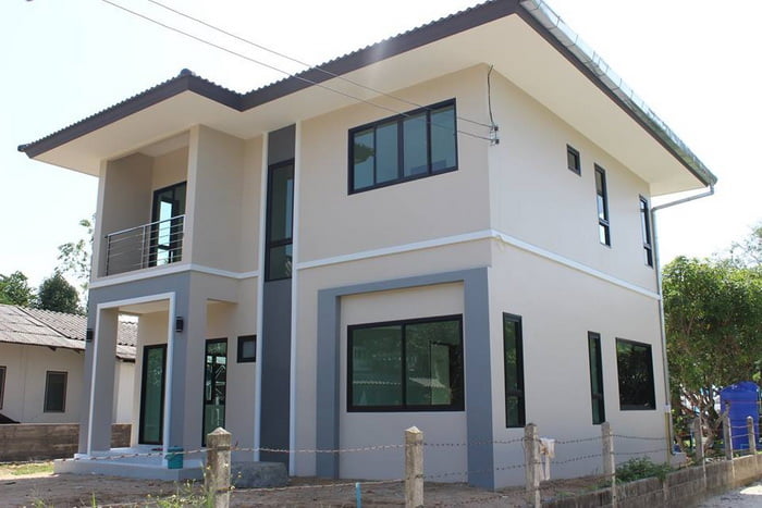 Four Modern, Spacious and Comfortable Two-storey House Design Ideas