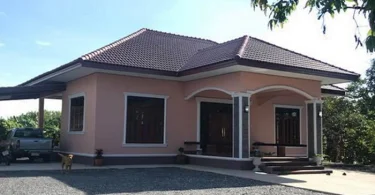 Sometimes building a house does not have to be big. You just have a corner to meet the needs are enough. These are the five small bungalow house designs. The usable area is less than 145 square meters with 1-3 bedrooms, 1-2 bathrooms, kitchen and a terrace, these are suitable for small or medium families.